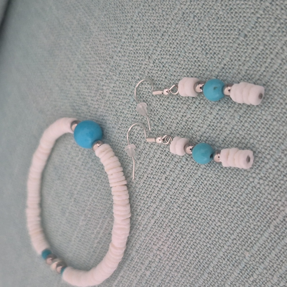 3 Piece SHELL & TURQUOISE JEWELRY SET - Picture 7 of 8